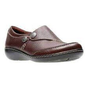 Clarks Ultimate Comfort Collection Ashland Q Lane Loafer in Redwood